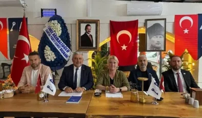 Anahtar Parti Karadeniz Ereğli’de ilçe yönetimini tanıttı